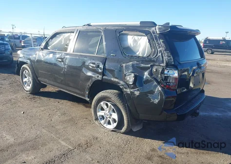 2022 Toyota 4Runner Sr5 Premium z USA, uszkodzony, nr VIN JTEFU5JRXN5266933